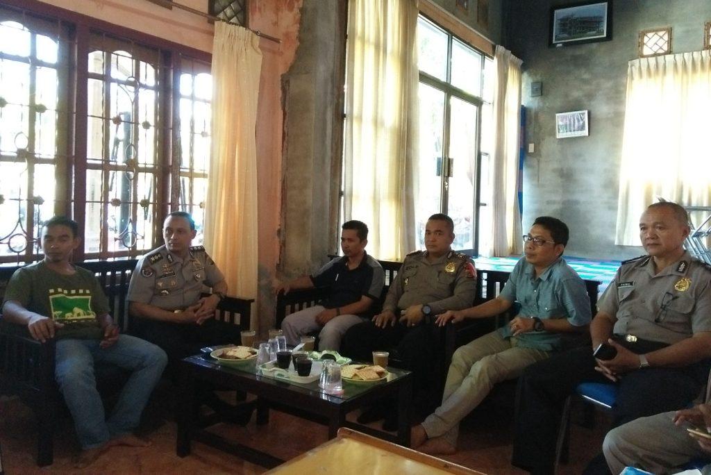 Kabid Humas Polda Aceh Berkunjung ke Kantor AJI Banda Aceh