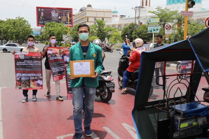 Mahasiswa Galang Dana untuk Korban Kabut Kabut Asap di Riau