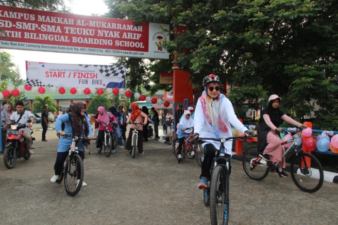 Sekolah Fatih Banda Aceh Gelar Fun Bike Bersama Orang Tua Siswa