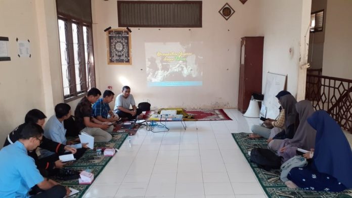 Pemuda Aceh Utara Dibekali Menulis Kreatif