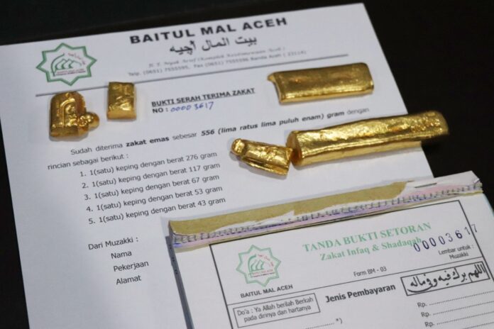 Seorang Muzakki Salurkan Zakat Emas Setengah Kilogram Lebih Lewat Baitul Mal Aceh