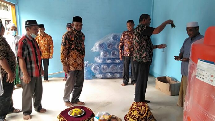 Kemenag Aceh Singkil Kembangkan Wakaf Produktif Usaha Depot Air Isi Ulang