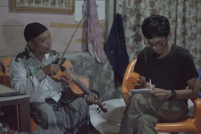 Seniman Teater Teliti Seni Pertunjukan Tradisi Aceh Mop-Mop