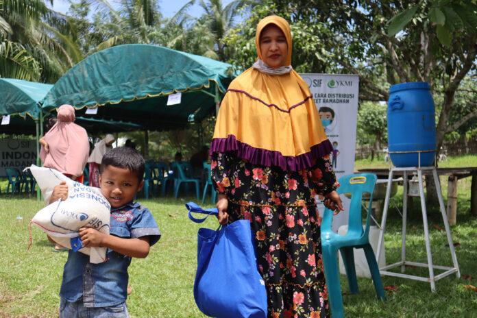 Muslim Prancis dan YKMI Salurkan 4.500 Paket Sembako Ramadhan ke Warga Aceh