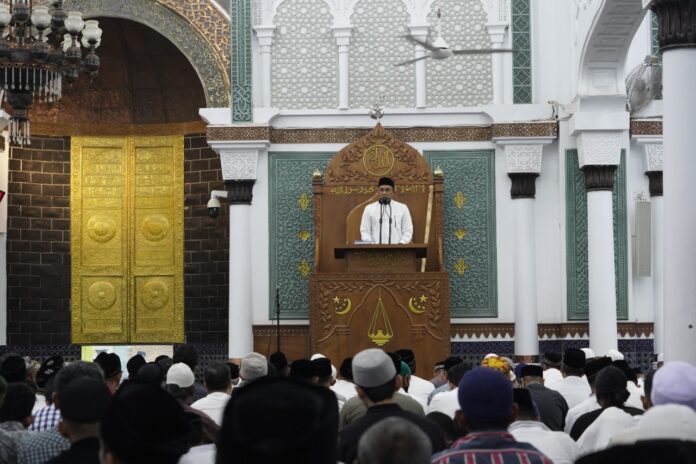 Pangdam IM Isi Ceramah Ramadhan di Masjid Raya Baiturrahman