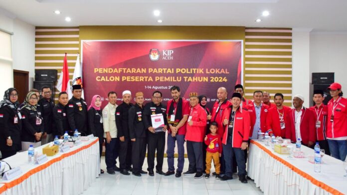 Mualem Pimpin Langsung Pendaftaran Partai Aceh Jadi Peserta Pemilu 2024 di KIP