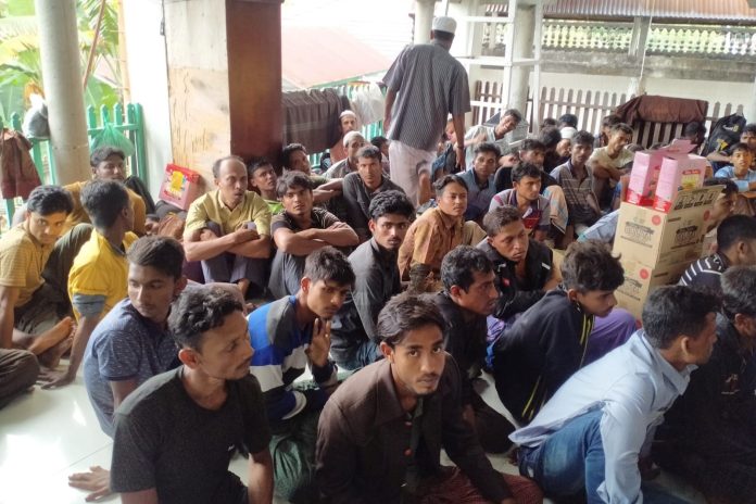 110 Pengungsi Rohingya Terdampar di Muara Batu, Aceh Utara