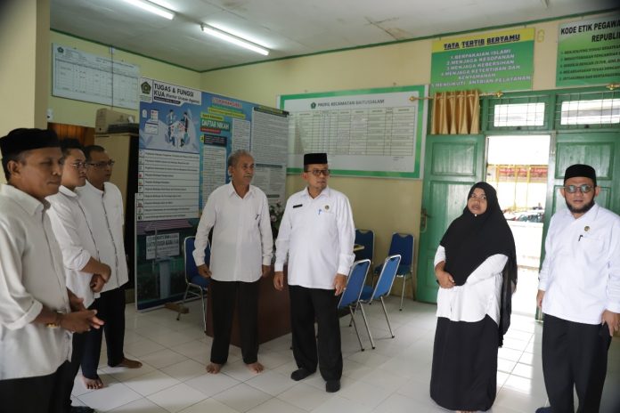 Kakanwil Kemenag Aceh Sidak Madrasah dan KUA di Hari Pertama Kerja Usai Libur Idulfitri